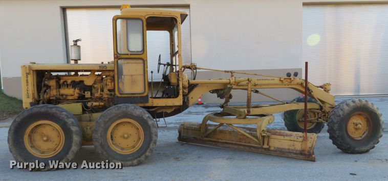 image for item DI3937 Caterpillar 12  rigid frame motor grader