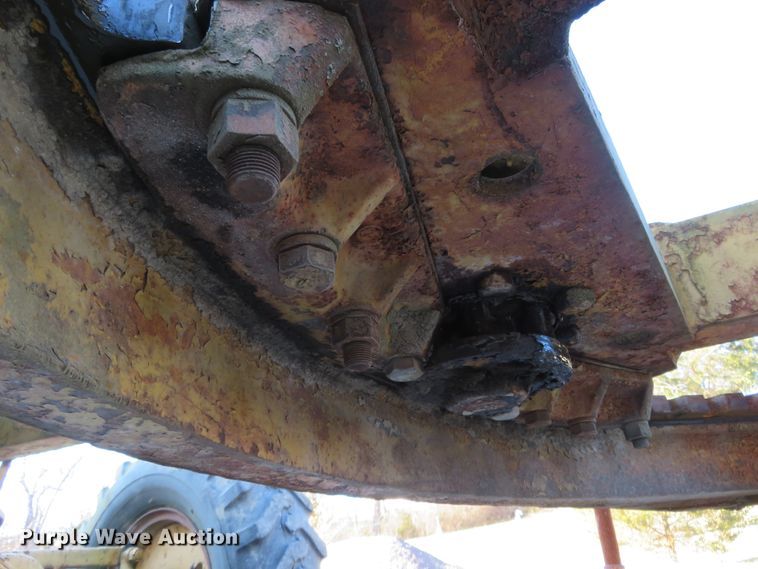 image for item DI3937 Caterpillar 12  rigid frame motor grader