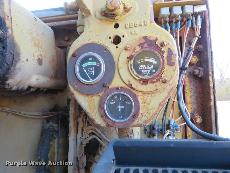 image for item DI3937 Caterpillar 12  rigid frame motor grader