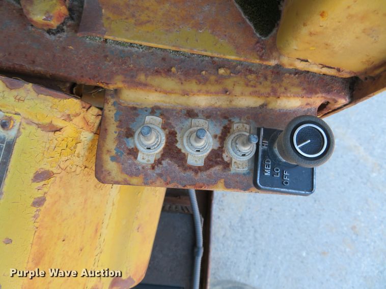 image for item DI3937 Caterpillar 12  rigid frame motor grader