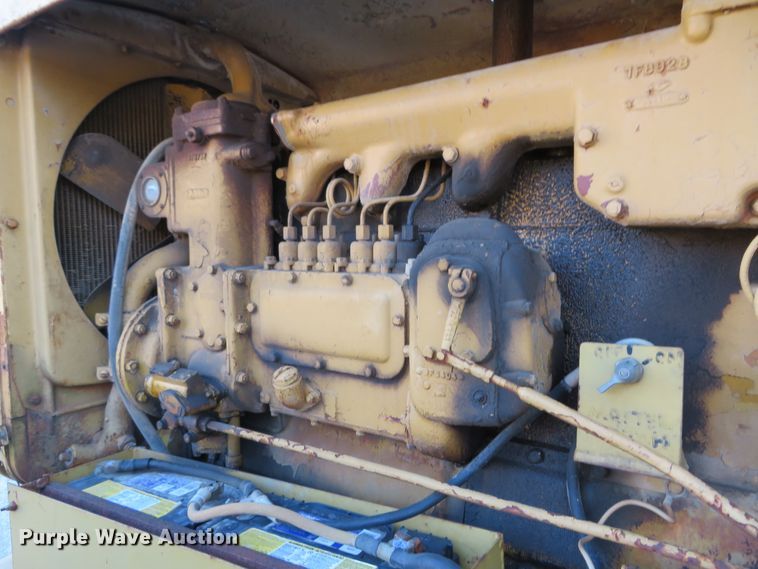 image for item DI3937 Caterpillar 12  rigid frame motor grader