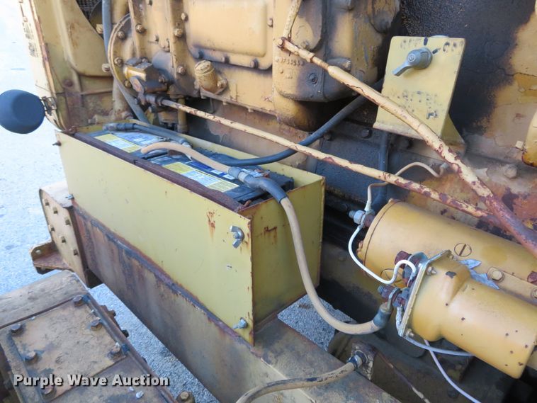 image for item DI3937 Caterpillar 12  rigid frame motor grader