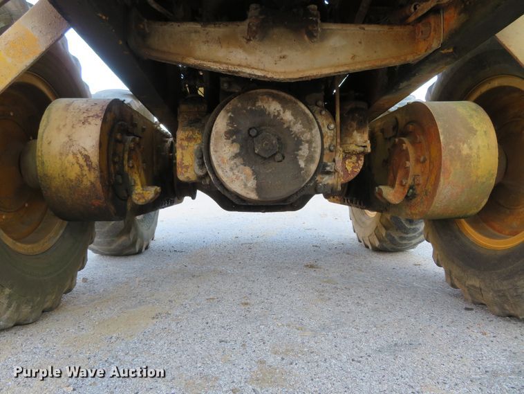 image for item DI3937 Caterpillar 12  rigid frame motor grader