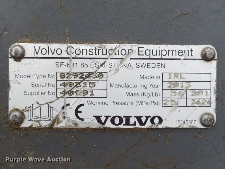 image for item DI3946 2013 Volvo 8292430 excavator hydraulic quick coupler