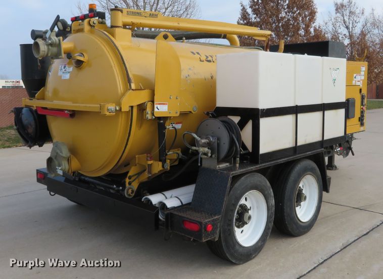 image for item DI3952 2012 Vermeer V800LEHD vacuum excavator