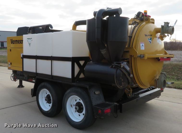 image for item DI3952 2012 Vermeer V800LEHD vacuum excavator