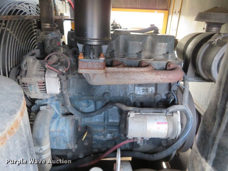 image for item DI3952 2012 Vermeer V800LEHD vacuum excavator