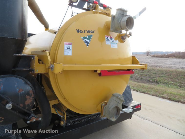 image for item DI3952 2012 Vermeer V800LEHD vacuum excavator