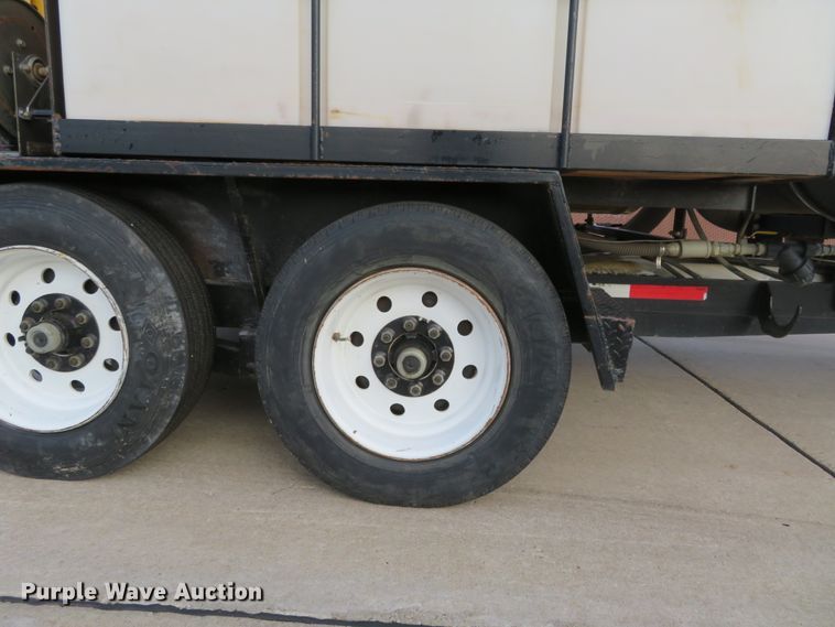 image for item DI3952 2012 Vermeer V800LEHD vacuum excavator