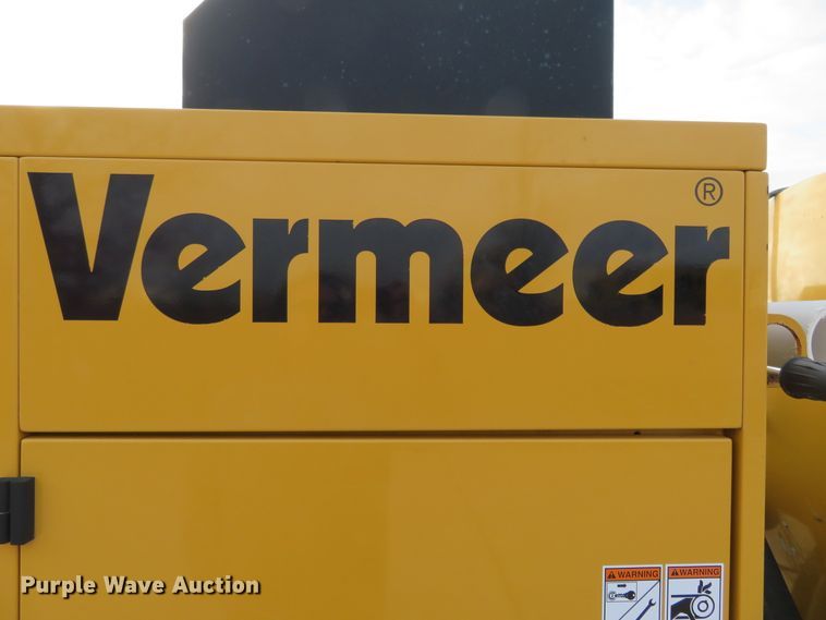 image for item DI3952 2012 Vermeer V800LEHD vacuum excavator