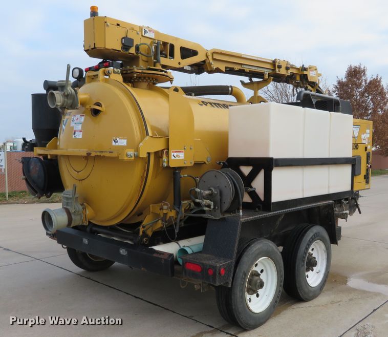 image for item DI3953 2014 Vermeer V800LEHD vacuum excavator