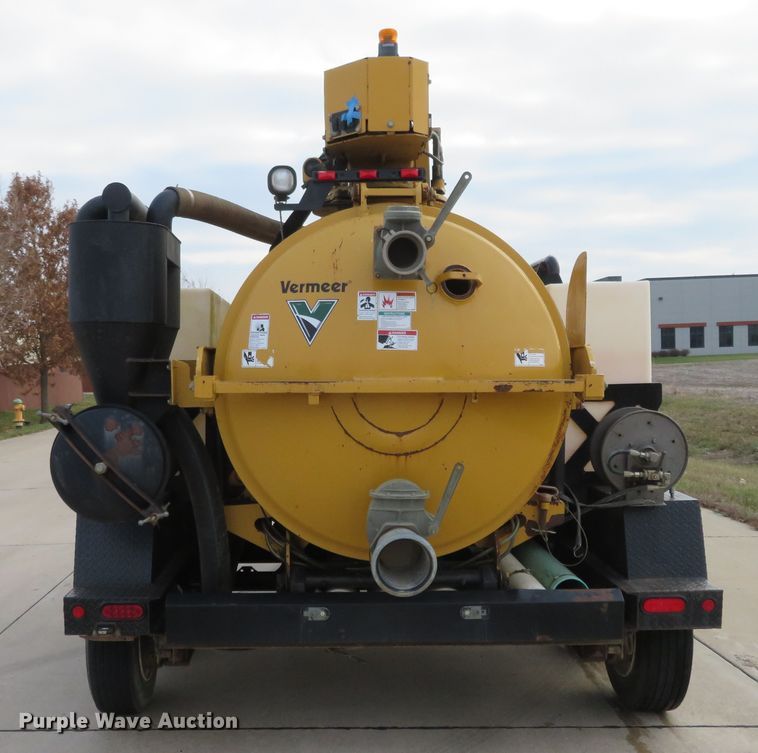 image for item DI3953 2014 Vermeer V800LEHD vacuum excavator