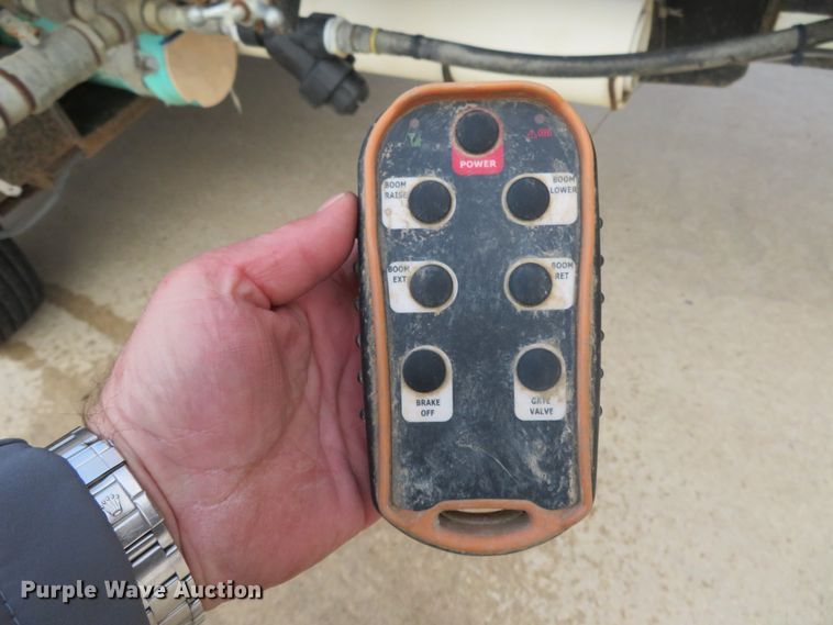 image for item DI3953 2014 Vermeer V800LEHD vacuum excavator