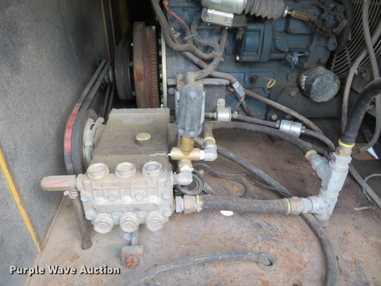 image for item DI3953 2014 Vermeer V800LEHD vacuum excavator