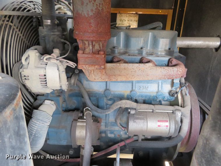 image for item DI3953 2014 Vermeer V800LEHD vacuum excavator