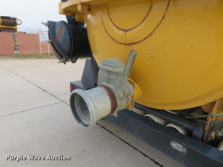 image for item DI3953 2014 Vermeer V800LEHD vacuum excavator