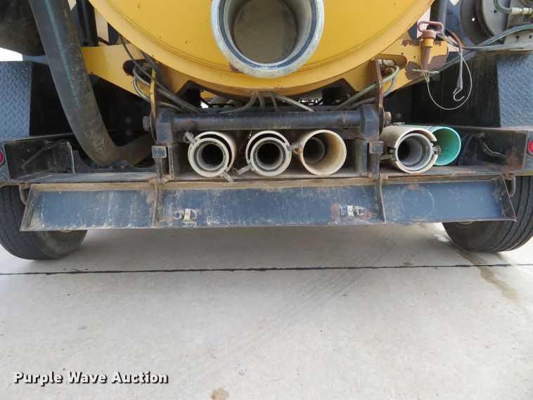 image for item DI3953 2014 Vermeer V800LEHD vacuum excavator