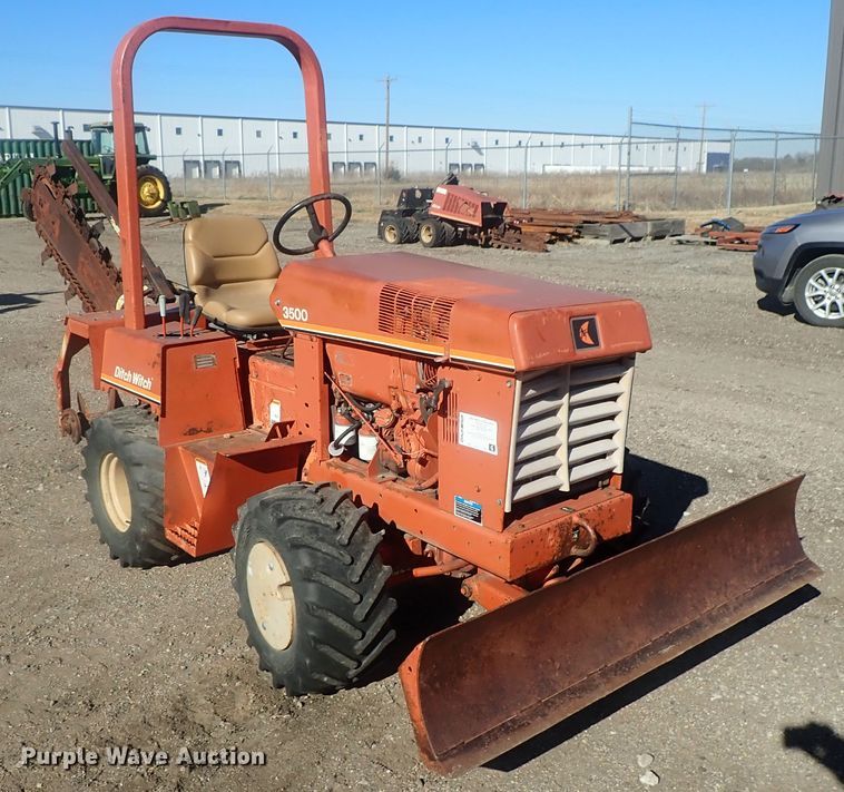 image for item DI7328 1993 Ditch Witch 3500  trencher