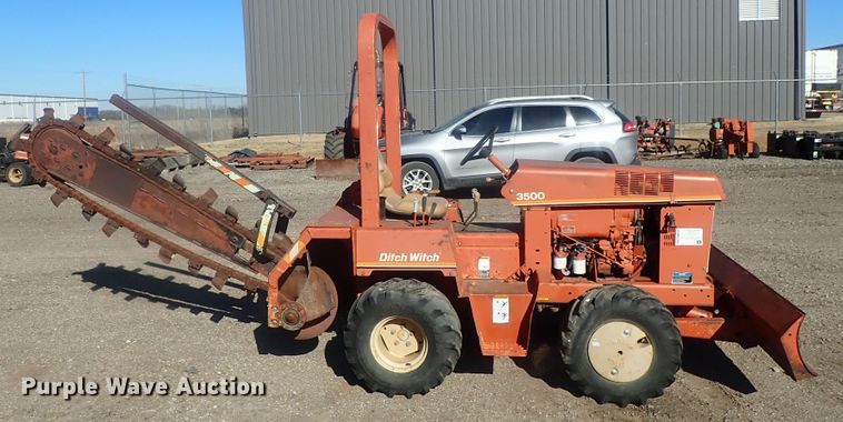 image for item DI7328 1993 Ditch Witch 3500  trencher