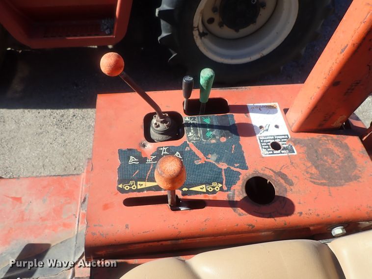 image for item DI7330 1999 Ditch Witch 3700  trencher