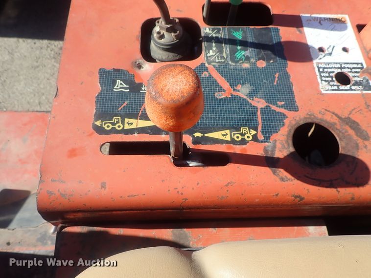 image for item DI7330 1999 Ditch Witch 3700  trencher