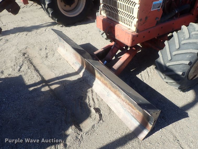 image for item DI7330 1999 Ditch Witch 3700  trencher