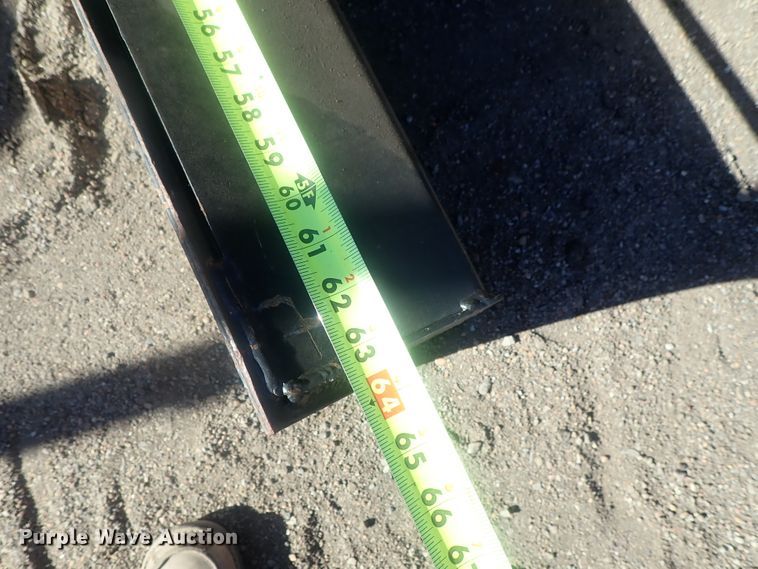 image for item DI7330 1999 Ditch Witch 3700  trencher