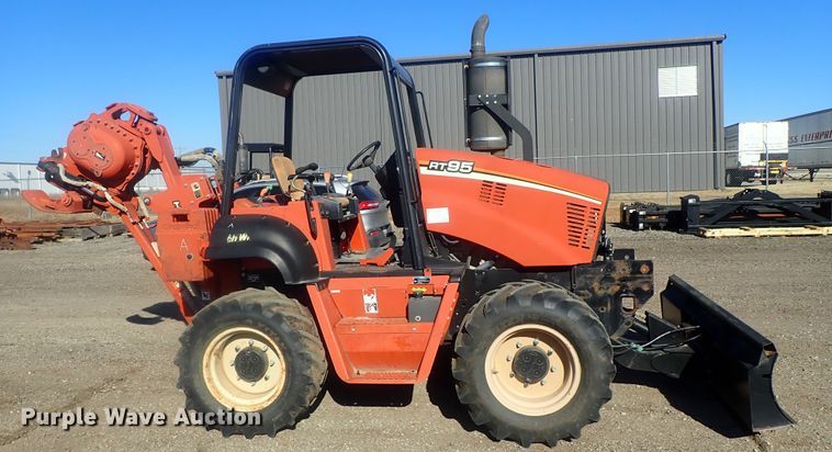 image for item DI7331 2007 Ditch Witch RT95H  cable plow