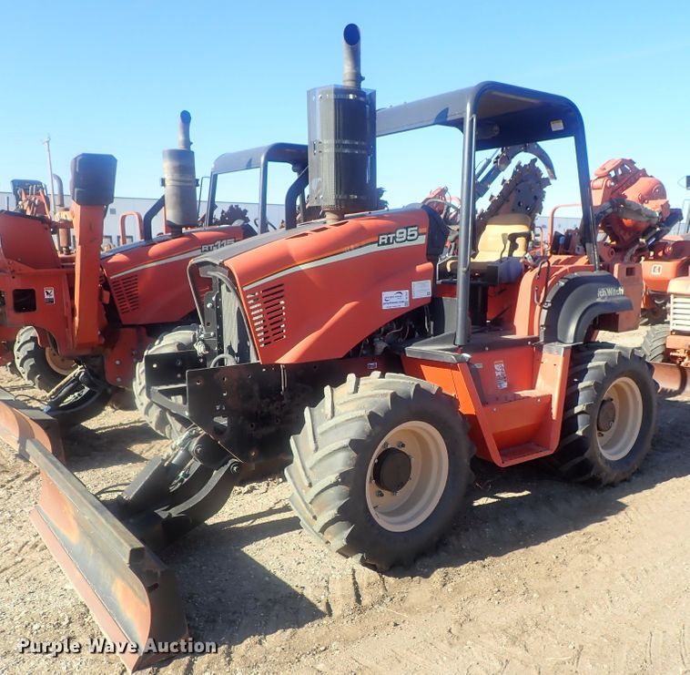 image for item DI7331 2007 Ditch Witch RT95H  cable plow