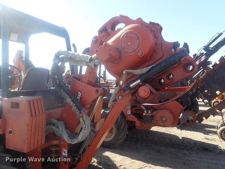 image for item DI7331 2007 Ditch Witch RT95H  cable plow