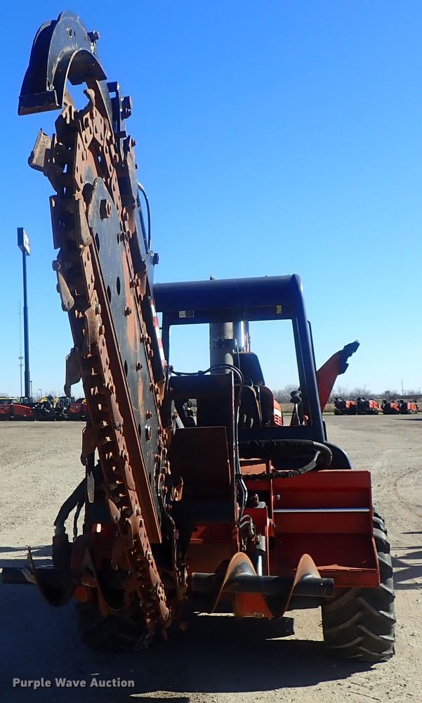 image for item DI7332 2007 Ditch Witch RT115  trencher