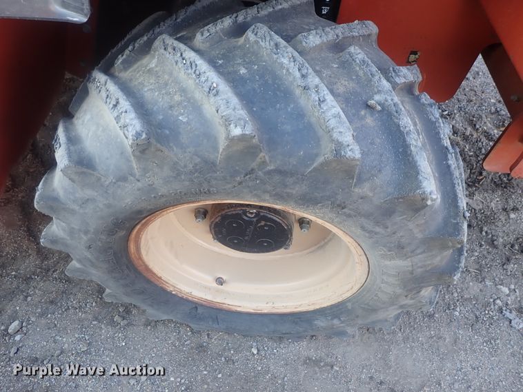 image for item DI7332 2007 Ditch Witch RT115  trencher