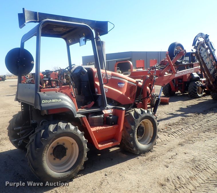 image for item DI7333 2002 Ditch Witch RT115  cable plow