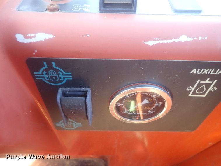 image for item DI7333 2002 Ditch Witch RT115  cable plow