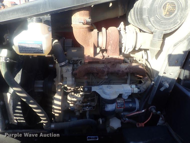 image for item DI7333 2002 Ditch Witch RT115  cable plow