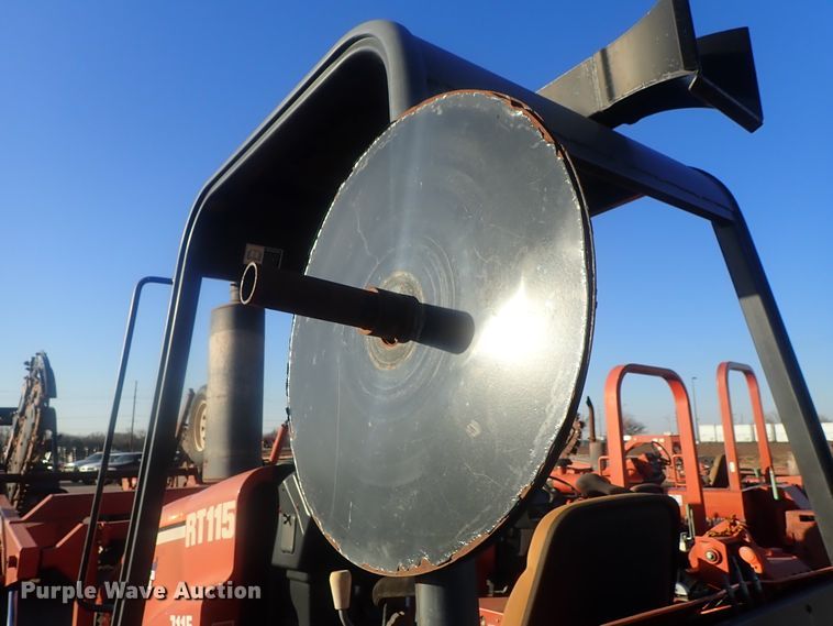 image for item DI7333 2002 Ditch Witch RT115  cable plow