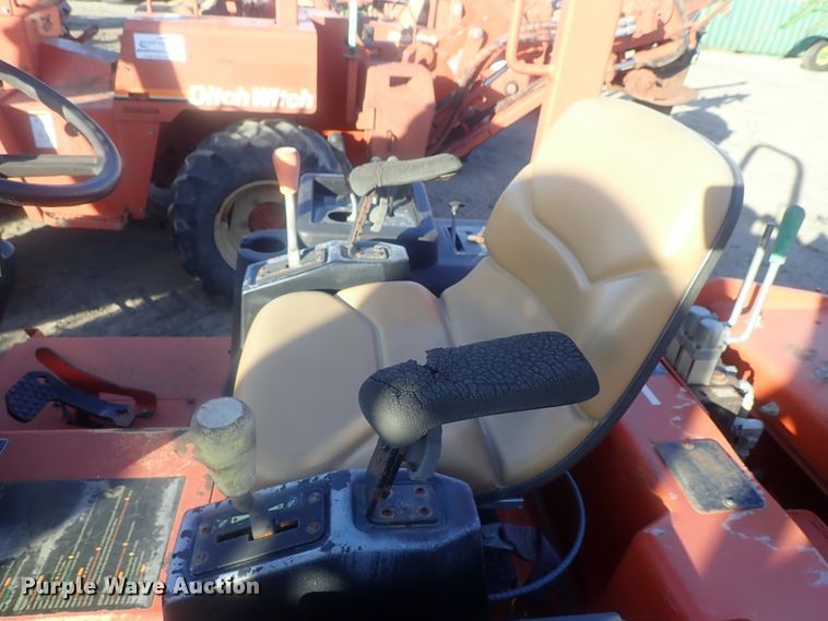 image for item DI7334 2009 Ditch Witch ZRT65  trencher