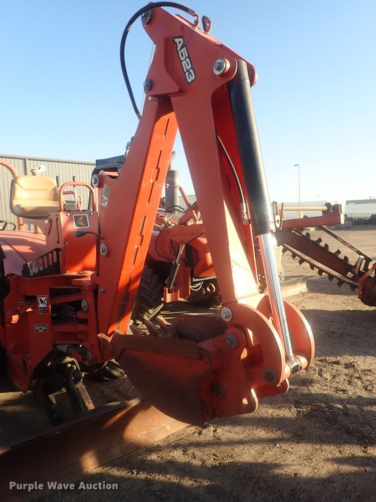 image for item DI7334 2009 Ditch Witch ZRT65  trencher