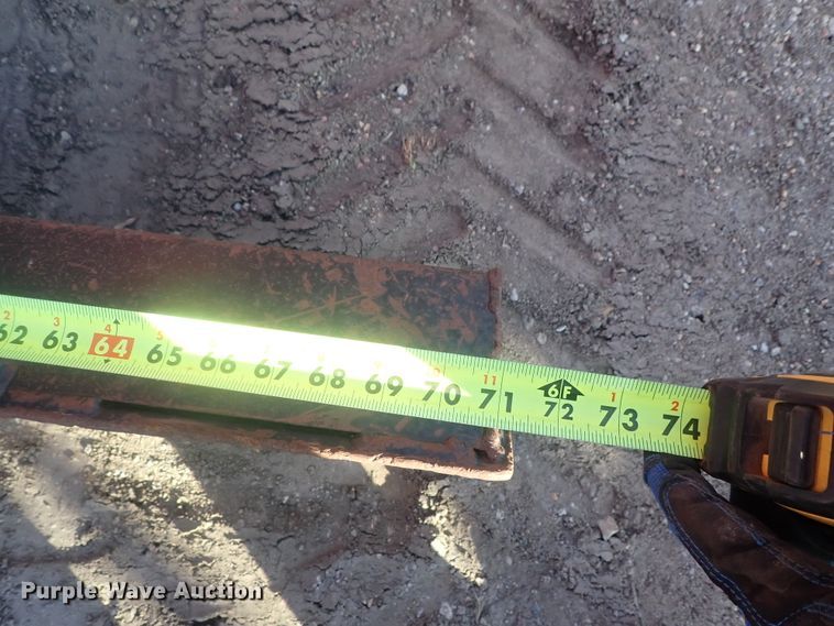 image for item DI7334 2009 Ditch Witch ZRT65  trencher