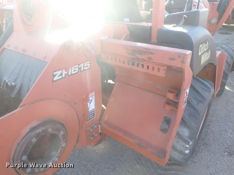 image for item DI7334 2009 Ditch Witch ZRT65  trencher
