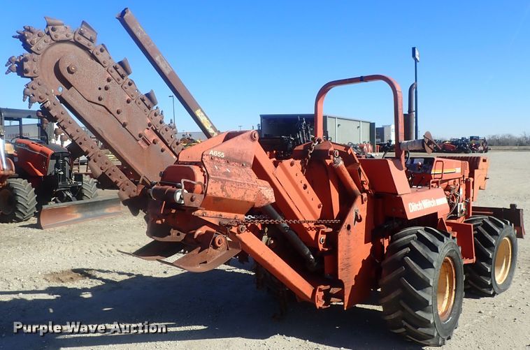 image for item DI7335 1997 Ditch Witch 7610  trencher