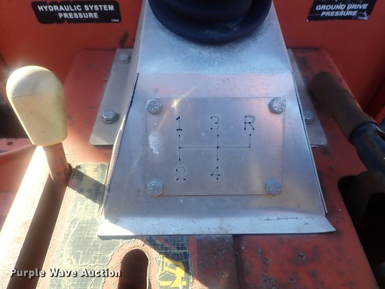 image for item DI7335 1997 Ditch Witch 7610  trencher