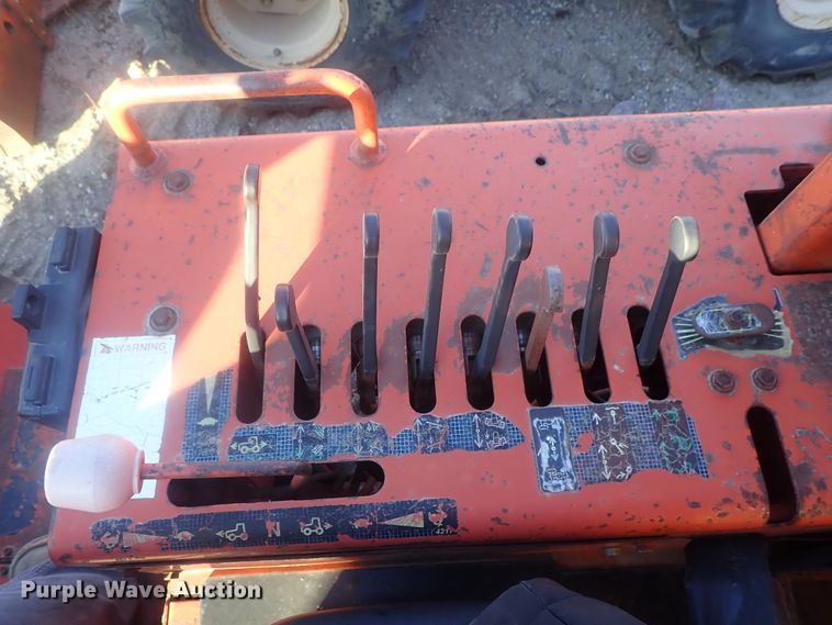 image for item DI7335 1997 Ditch Witch 7610  trencher