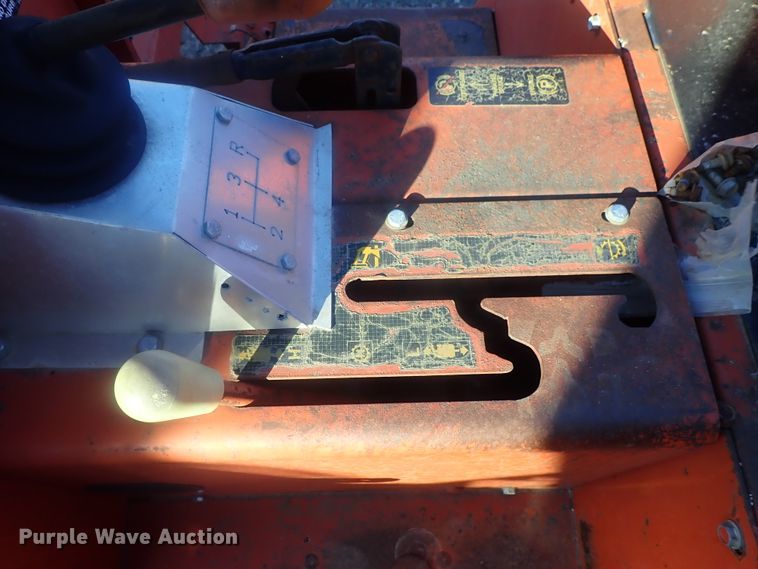 image for item DI7335 1997 Ditch Witch 7610  trencher