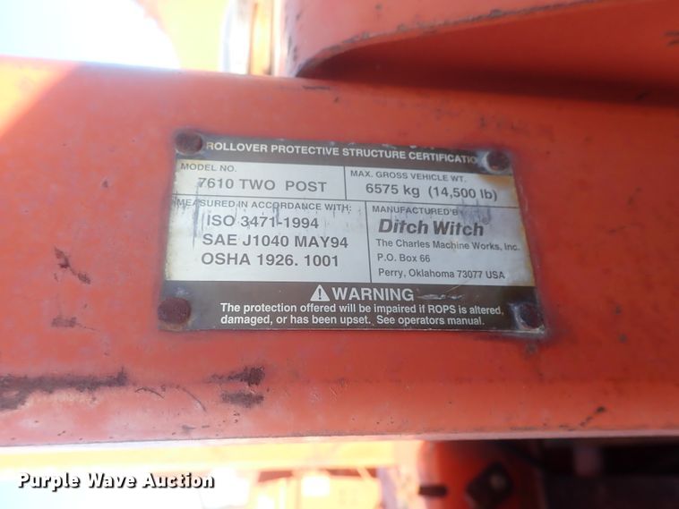 image for item DI7335 1997 Ditch Witch 7610  trencher