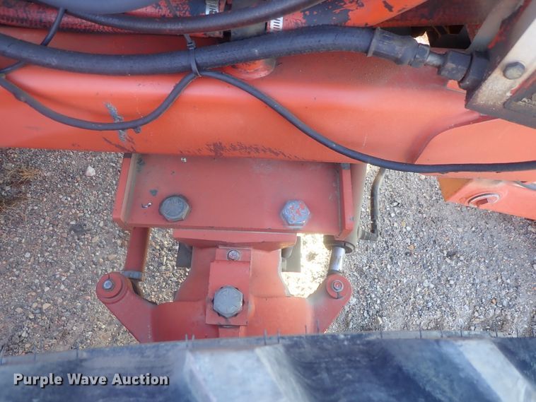 image for item DI7335 1997 Ditch Witch 7610  trencher