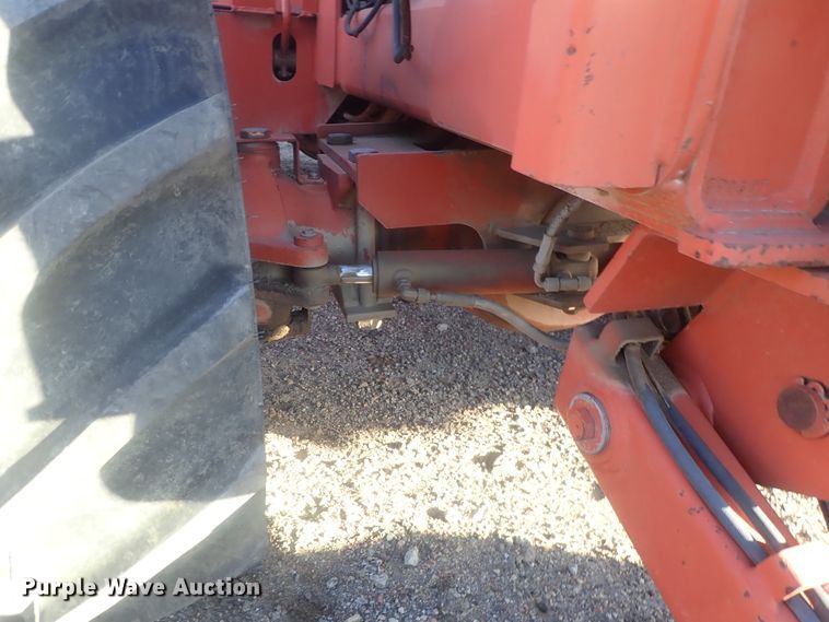 image for item DI7335 1997 Ditch Witch 7610  trencher