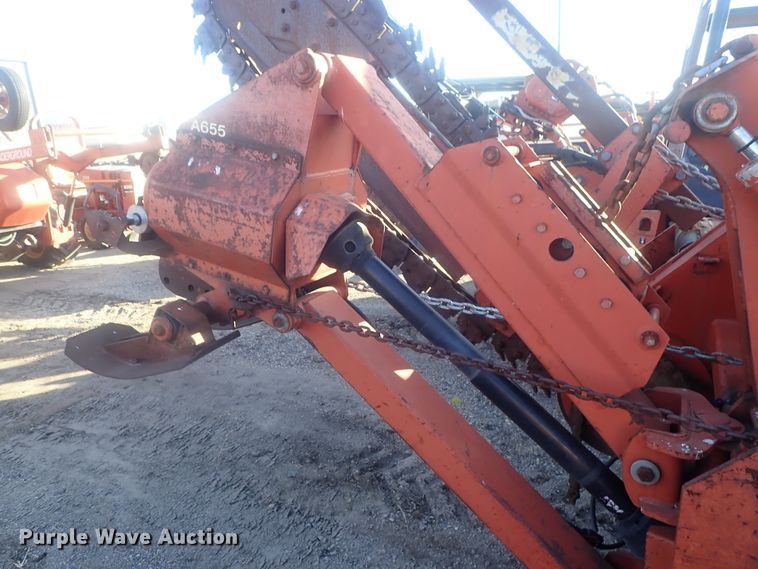 image for item DI7335 1997 Ditch Witch 7610  trencher