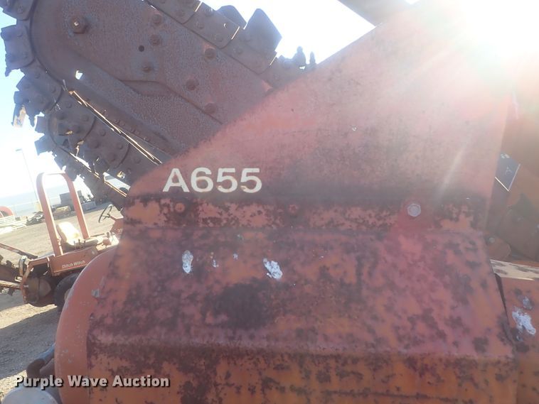 image for item DI7335 1997 Ditch Witch 7610  trencher