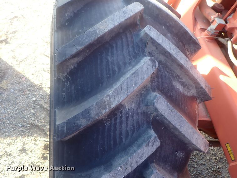 image for item DI7335 1997 Ditch Witch 7610  trencher